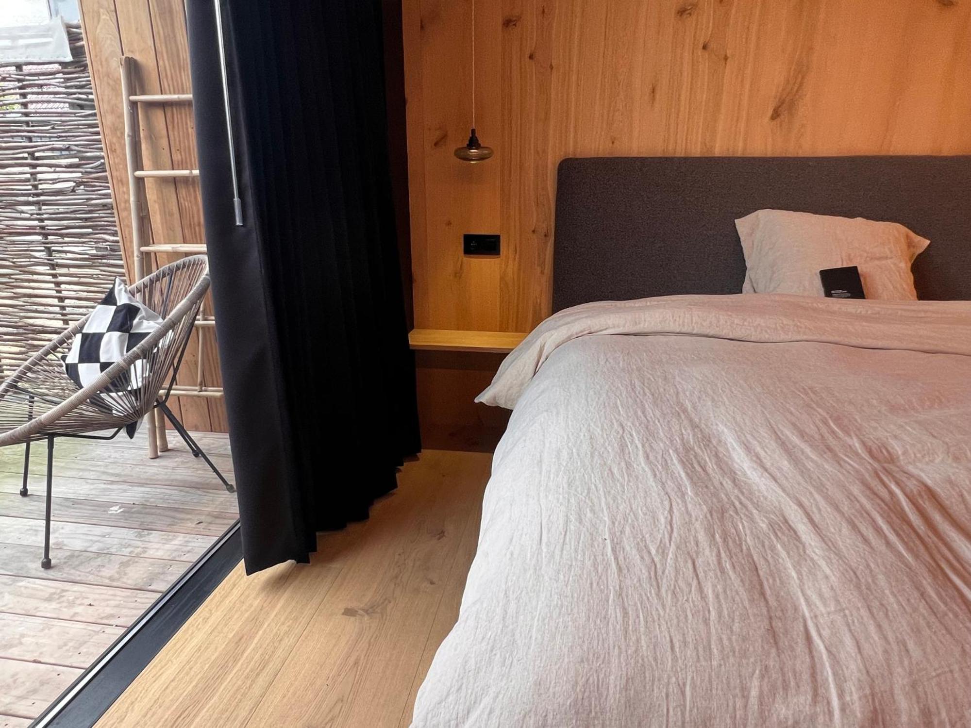 ポペリンゲ Terp Bed & Breakfast エクステリア 写真